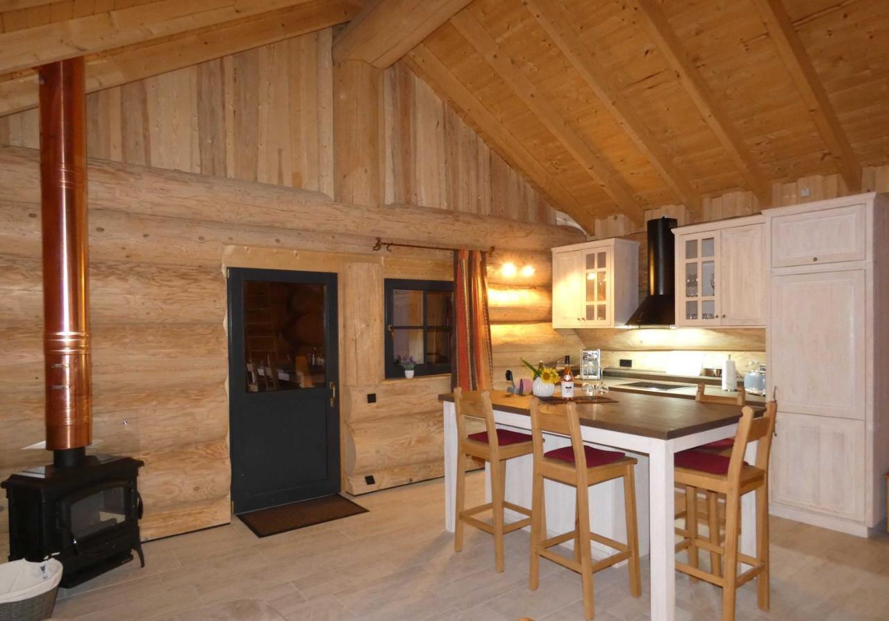 Naturstammhaus Tollensesee Groß Nemerow Exteriér fotografie
