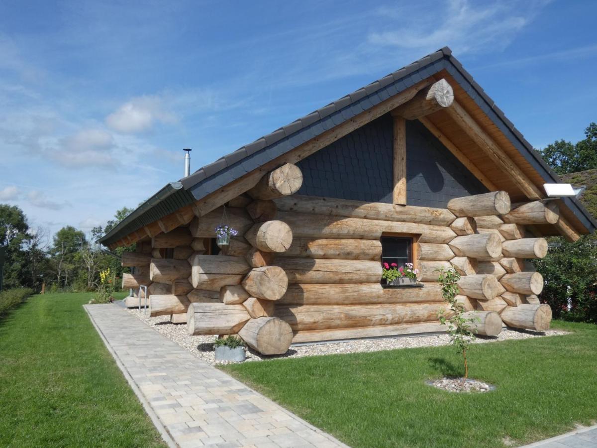 Naturstammhaus Tollensesee Groß Nemerow Exteriér fotografie