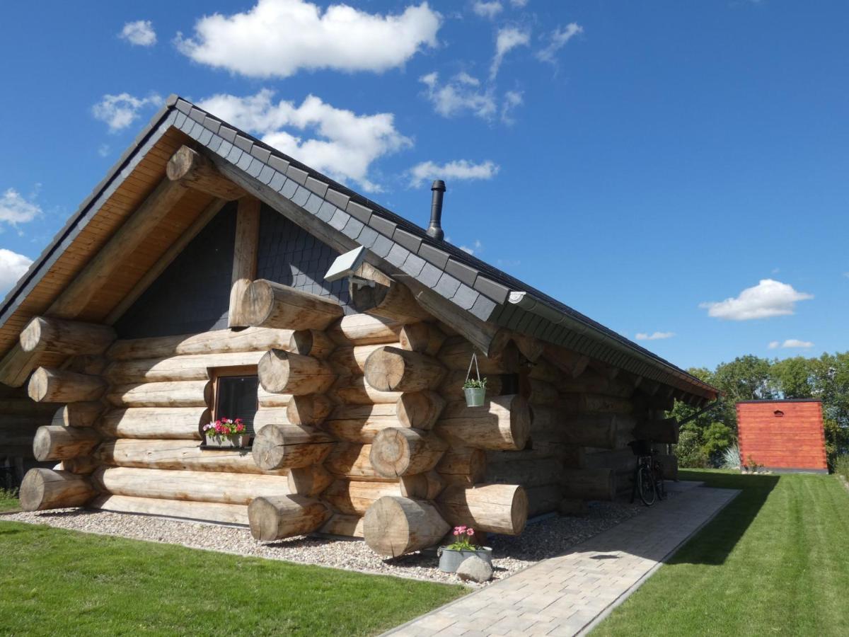 Naturstammhaus Tollensesee Groß Nemerow Exteriér fotografie