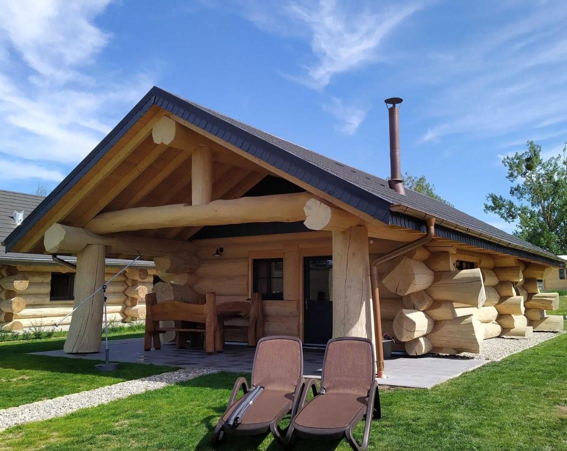 Naturstammhaus Tollensesee Groß Nemerow Exteriér fotografie